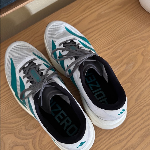 ADIZERO EVO SL SHOES | Men’s size 8 | Cloud White / Pure Teal / Grey Four - Picture 5 of 8